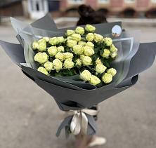 Букет Белые кустовые розы Солинеро в Гаврилов-Посаде
