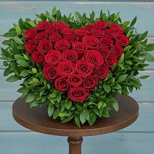 Цветочная композиция из Розы в виде сердца в Гаврилов-Посаде