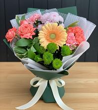Букет цветов из:  Гвоздики, Розы, Герберы и Хризантемы в Гаврилов-Посаде